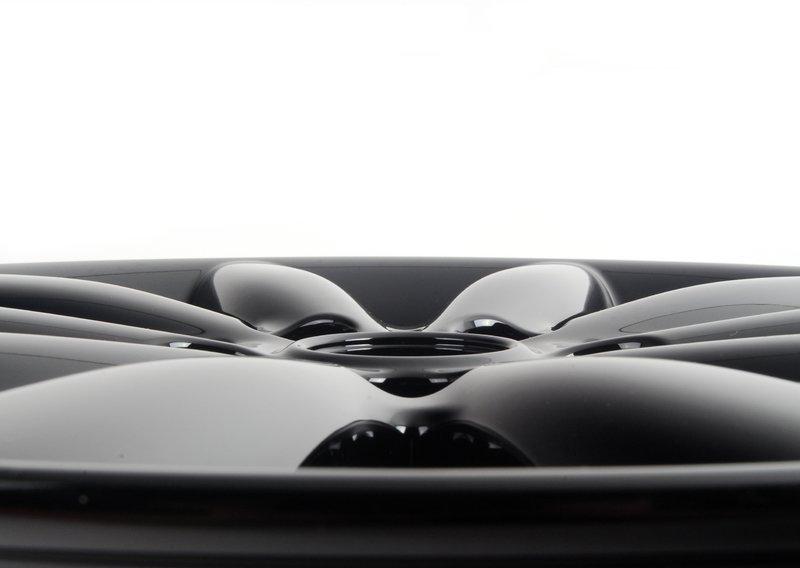 Колесный диск легкосплавный Schwarz