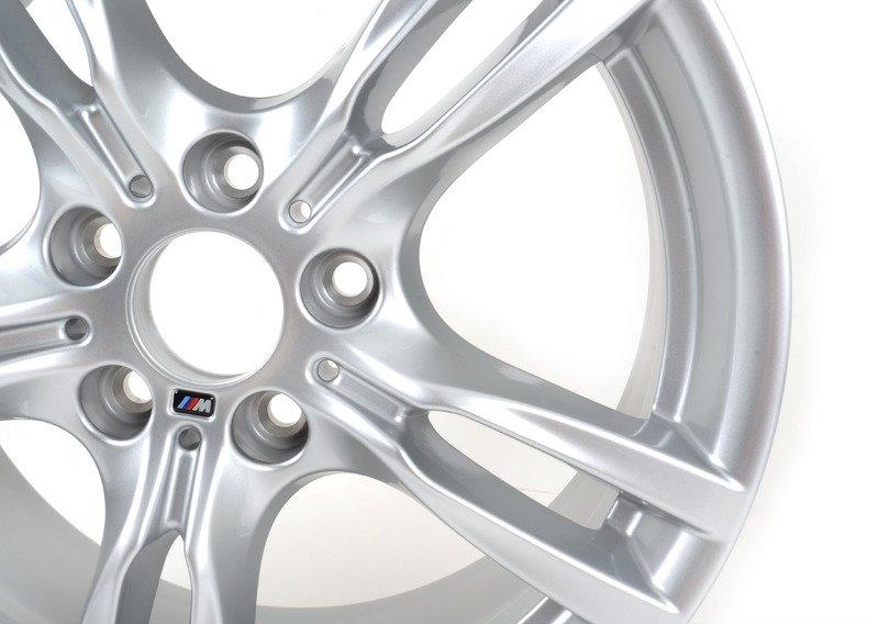 F30 диск 400 стиля R18