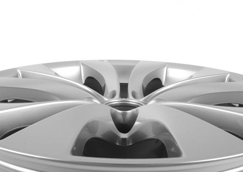 диск 227 стиль11JX20 ET35. е70 зд