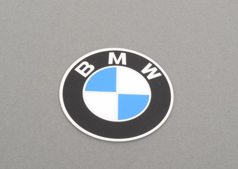 Эмблема с клеящейся пленкой