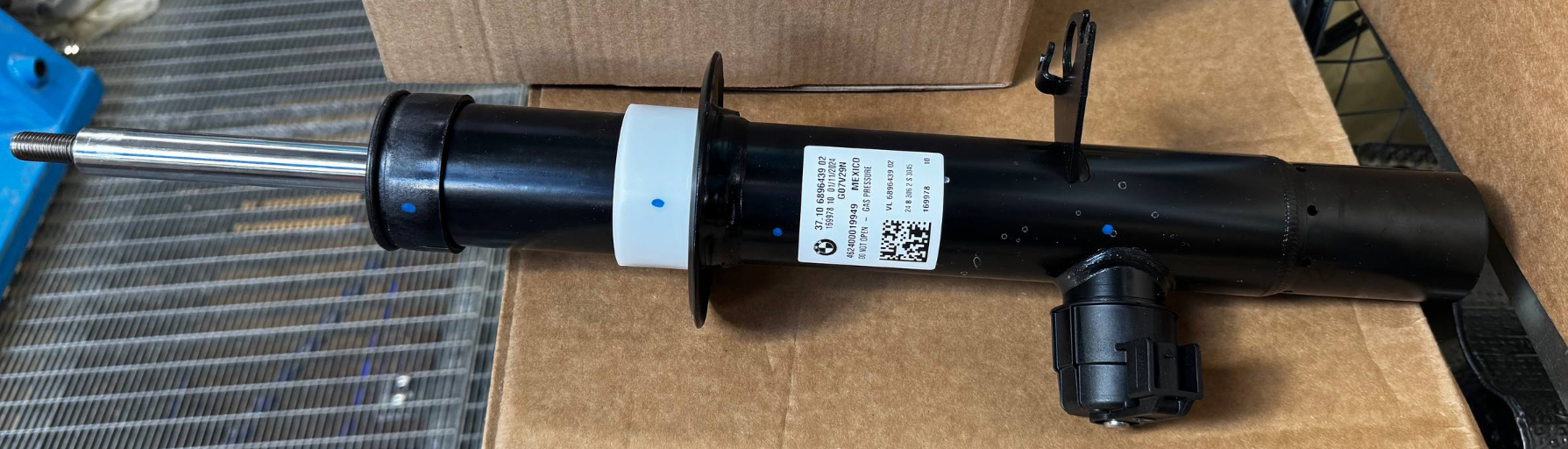 G05/G06 передний левый амортизатор M VDC