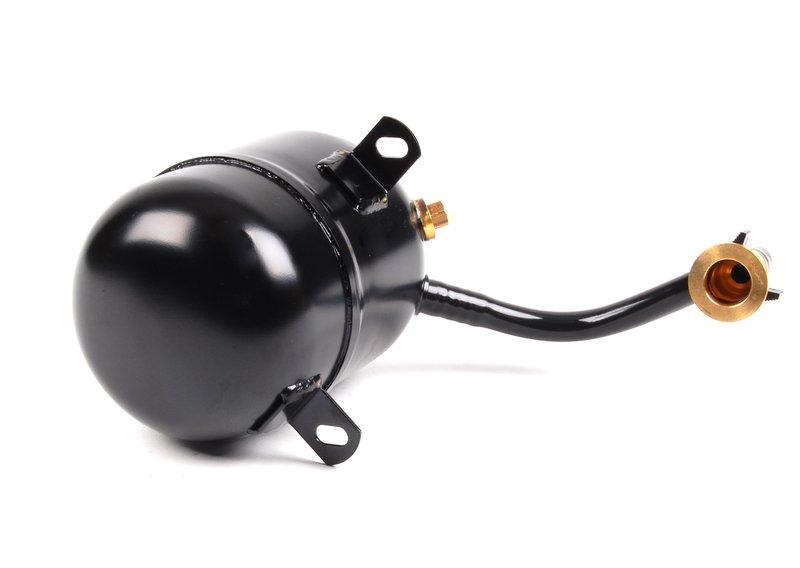 Воздушный резервуар с трубопроводом Л