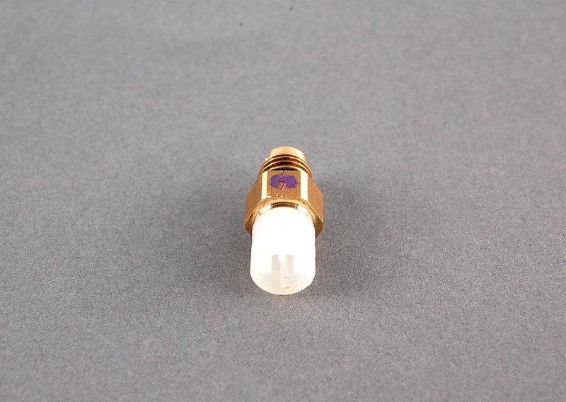 Штуцер пневмоподвески d  4 mm