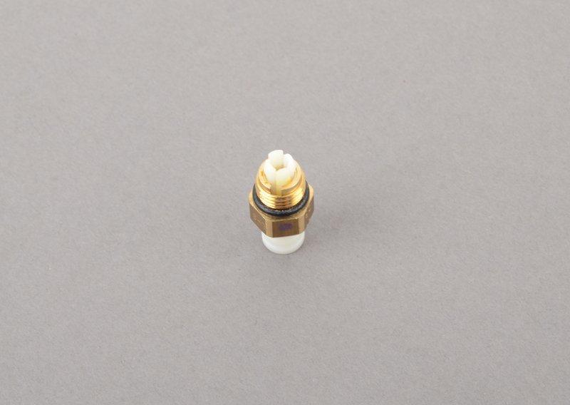 резьбовым соединением