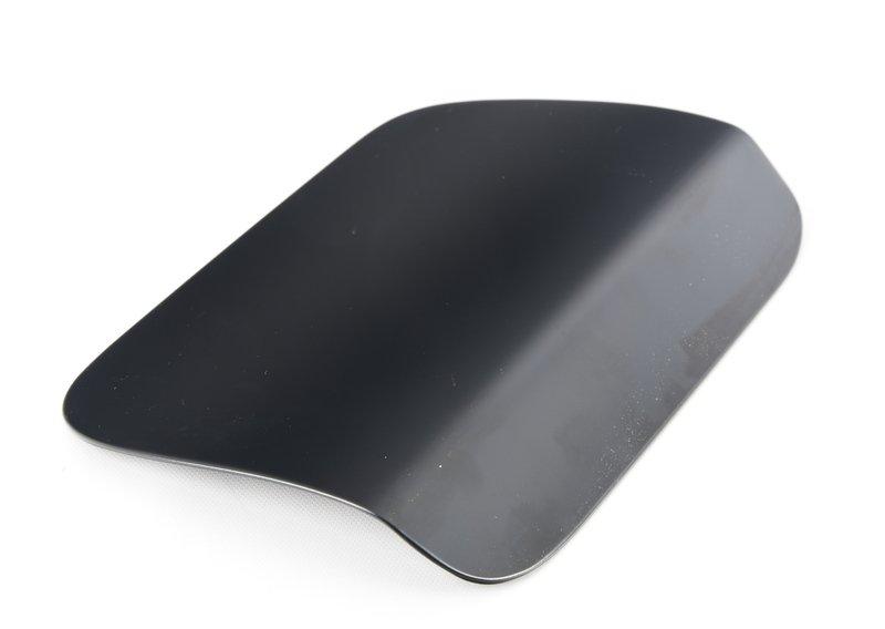 Заслонка заливного отверстия загрунтов.