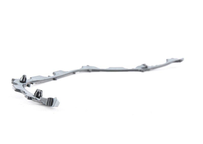 Фасонная деталь рамы заднего стекла П