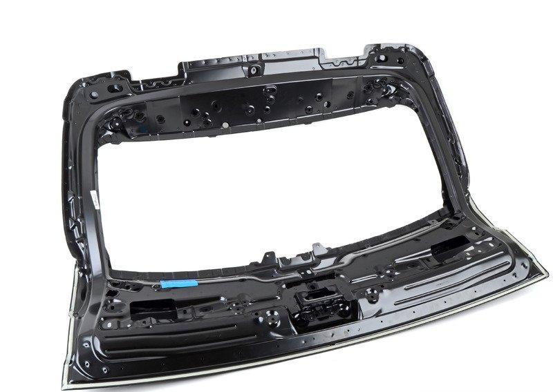 F15 крышка багажной двери верхняя