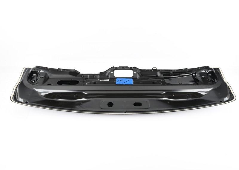 F15 нижняя часть багажной двери