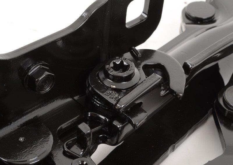 Петля капота П