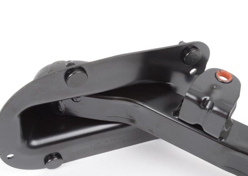 Петля багажной двери П