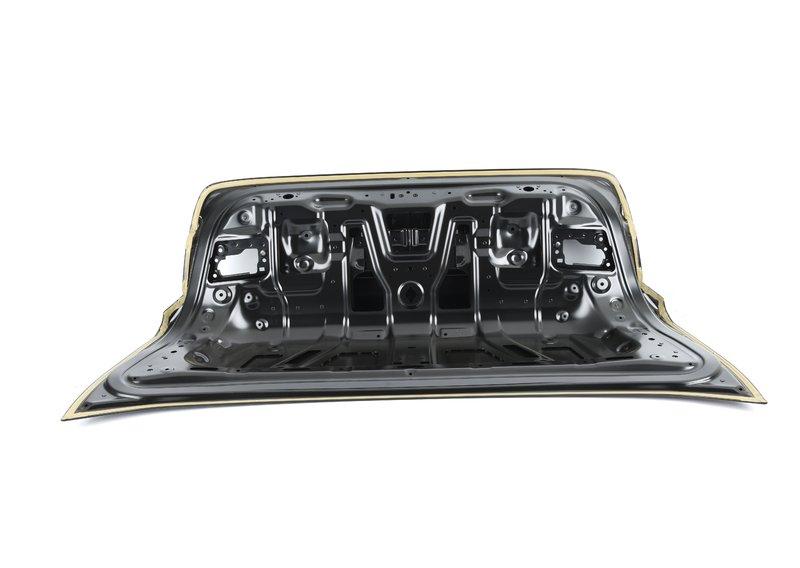 G30 крышка багажника