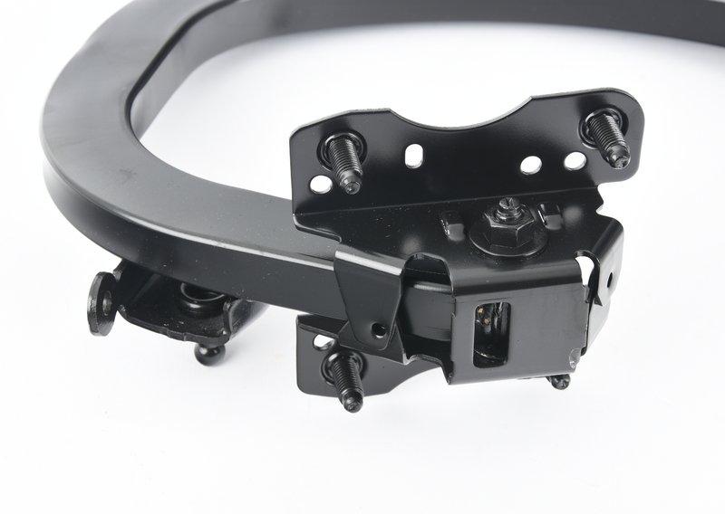 Петля багажной двери Л