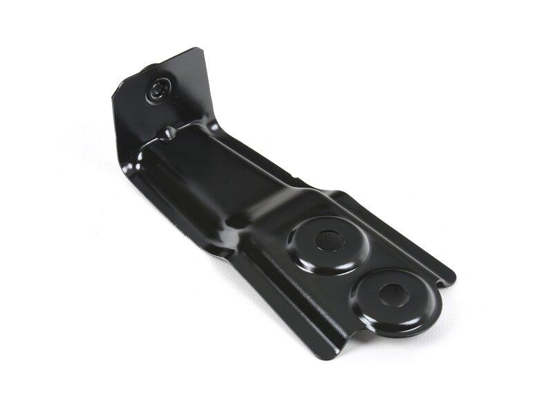 G05/G06/G07 кронштейн крыла 2 левый