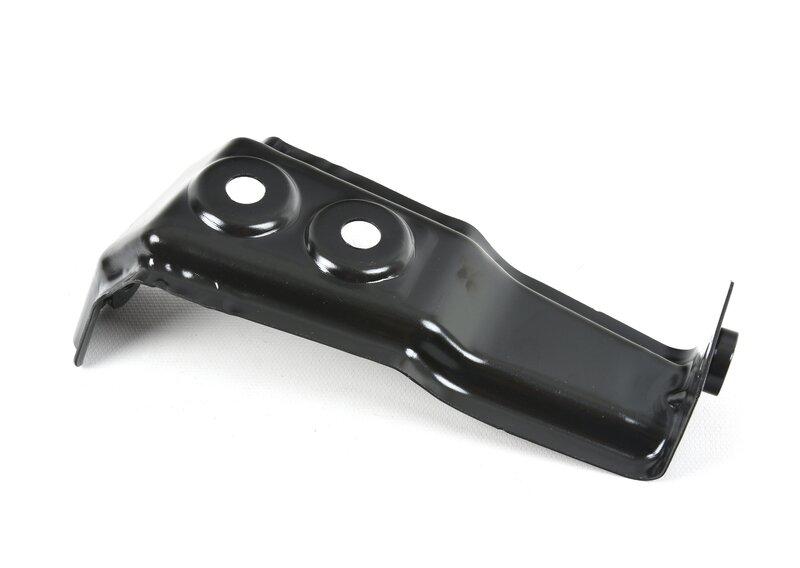 G05/G06/G07 кронштейн крыла 2 правый