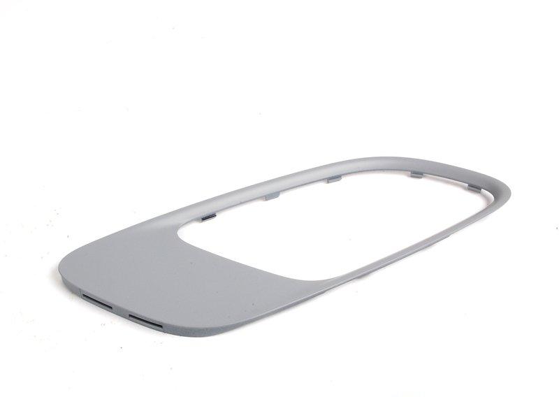 M3 E90/ E92 Рамка декоративной решетки загрунт.Л