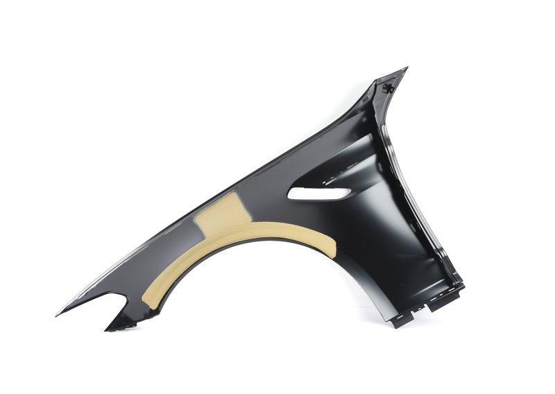 F90 крыло правое переднее