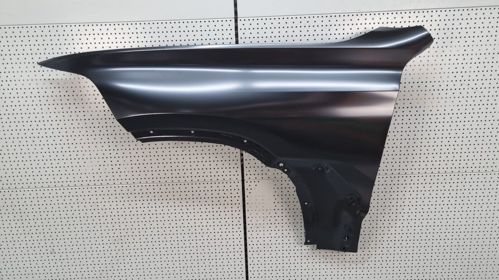 G06 крыло левое переднее