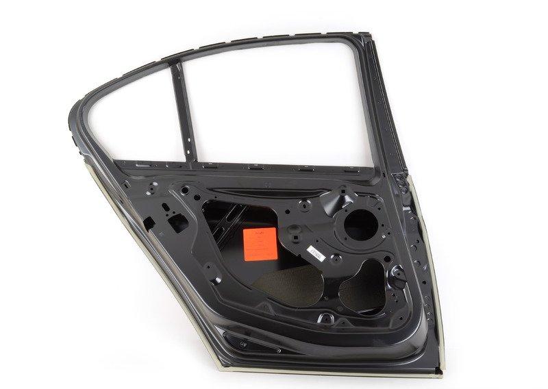 Левая задняя дверь