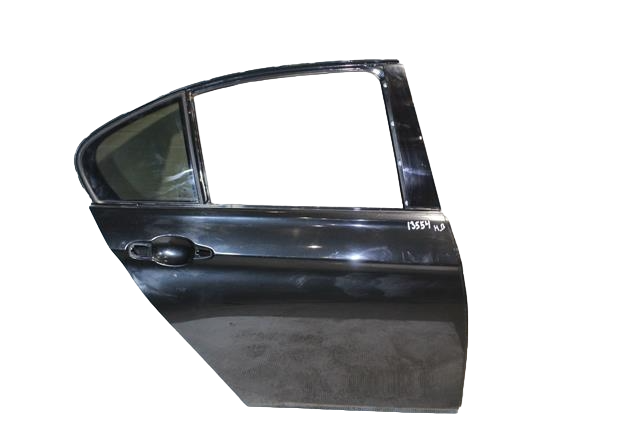 F30 правая задняя дверь