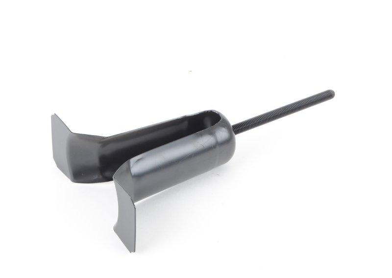 Кронштейн запасного колеса