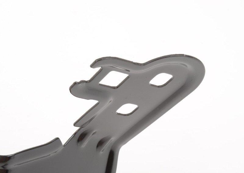 F25 / F26 Кронштейн крыла/фары П