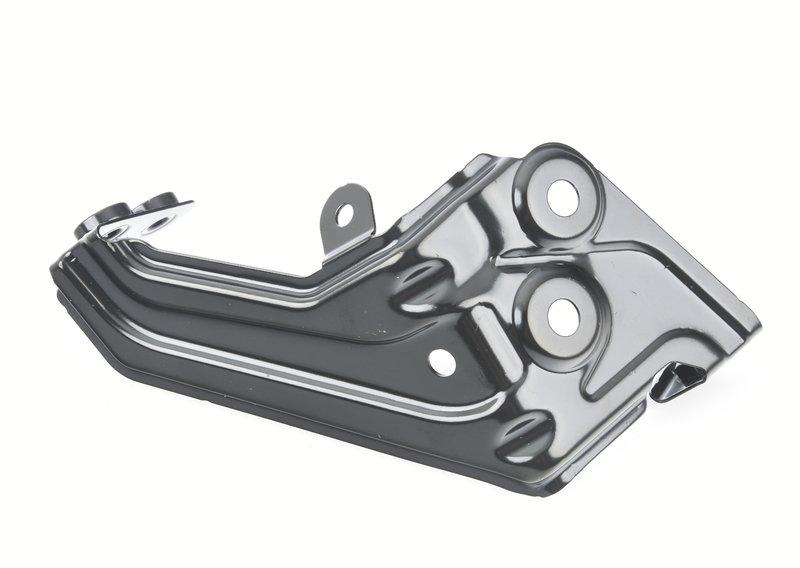 G01/G02 кронштейн крыла передний правый