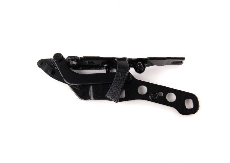 Петля капота Л