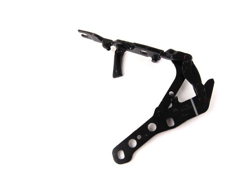 Петля капота Л