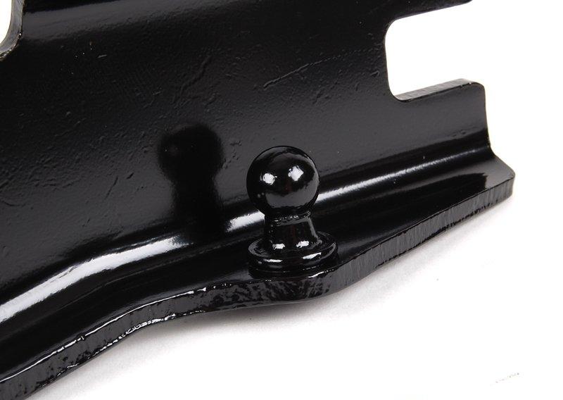 Петля капота Л