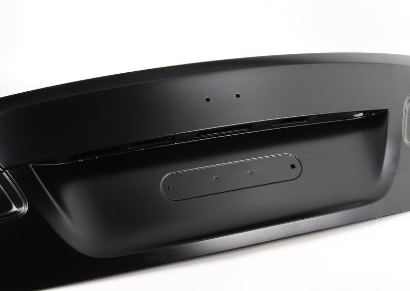 Багажная дверь с отверст. под цил.замка