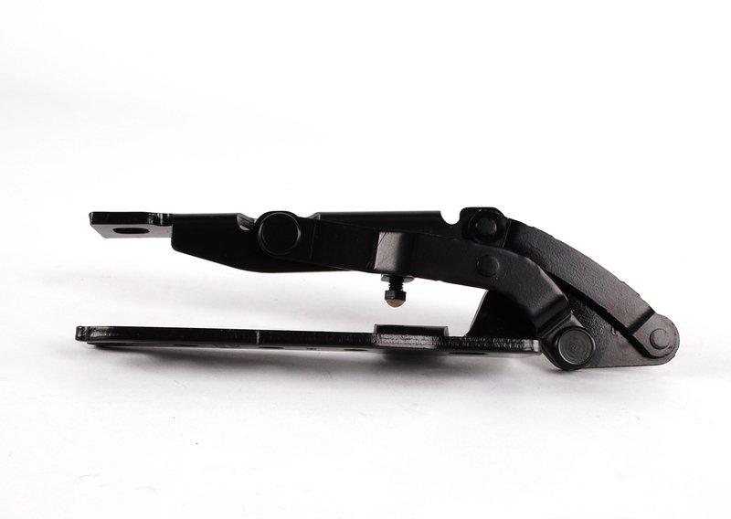 Петля капота Л