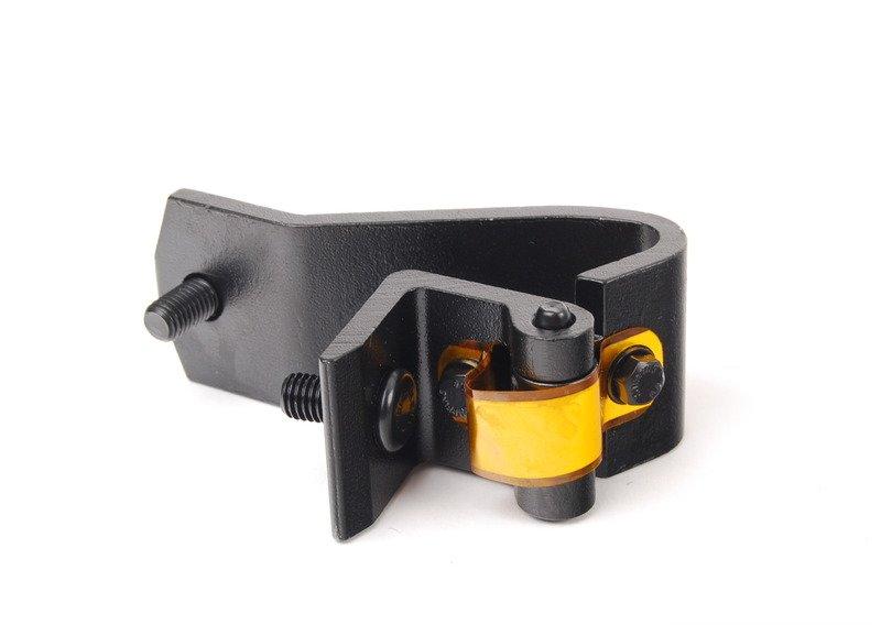 Петля багажной двери Л