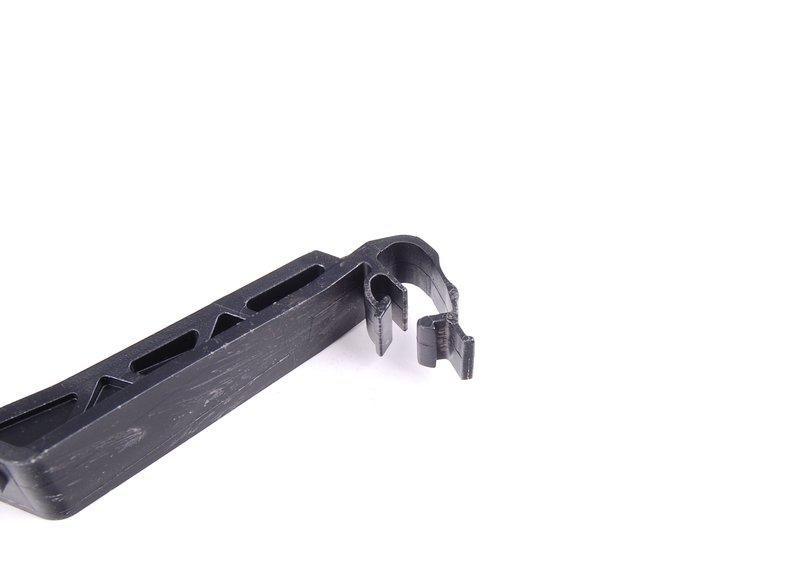 Держ.подвод.трубопровода кондиционера