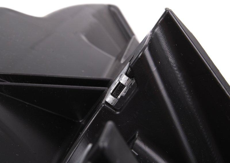 Кронштейн фары Л