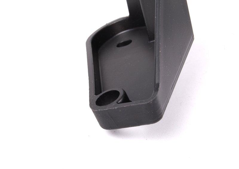 Кронштейн фары Л