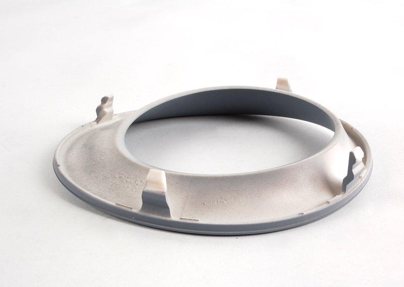 E83N Накладка противотуманной фары загрунт. Л