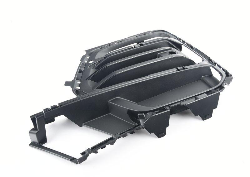 G05 боковая решетка X-Line