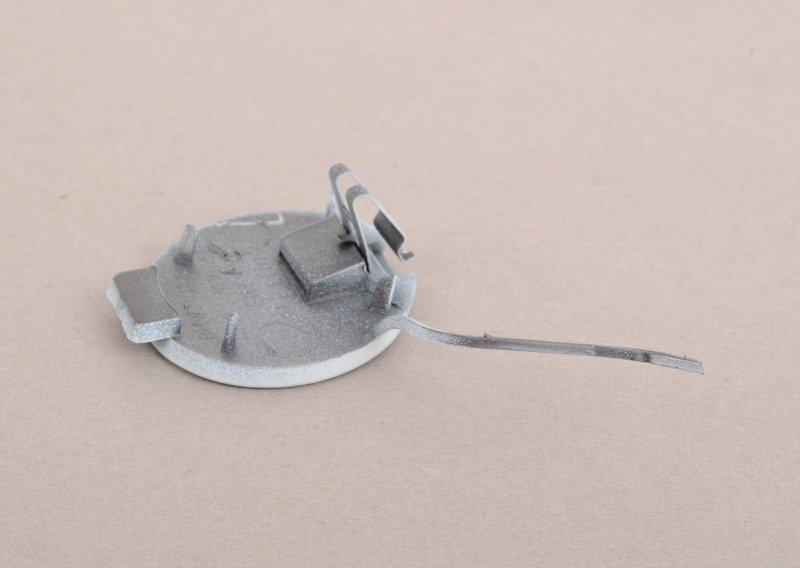 Крышка буксирной проушины загрунтов.