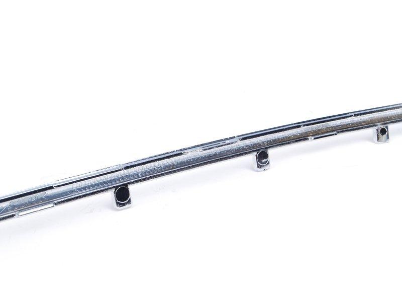 Накладка основания номерного знака