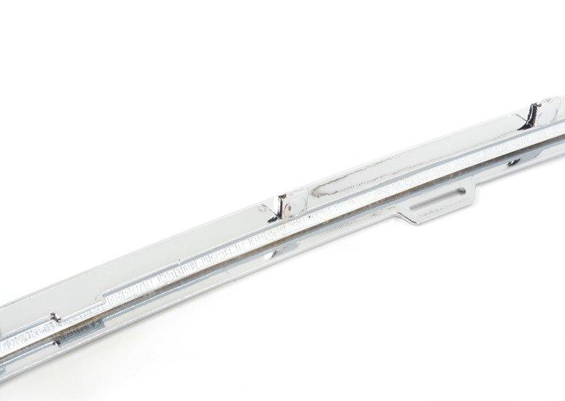 Правая накладка защитной планки