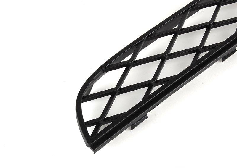 решетка низ e71 черная
