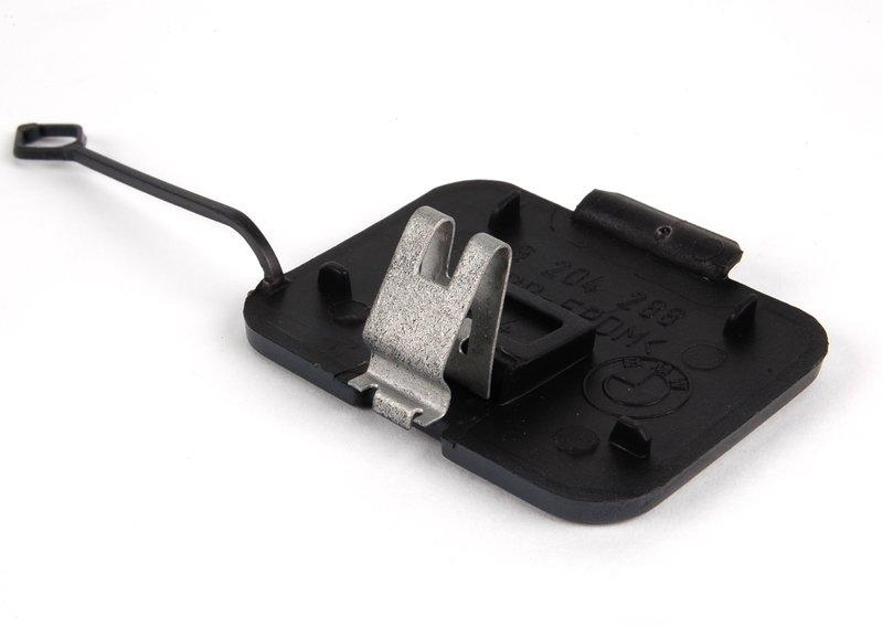 Крышка буксирной проушины загрунтов.