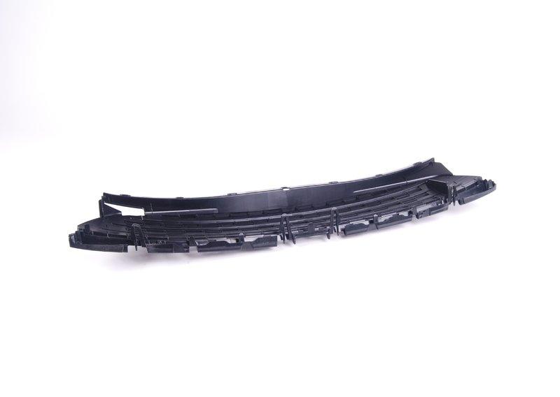 Передняя декоративная решетка