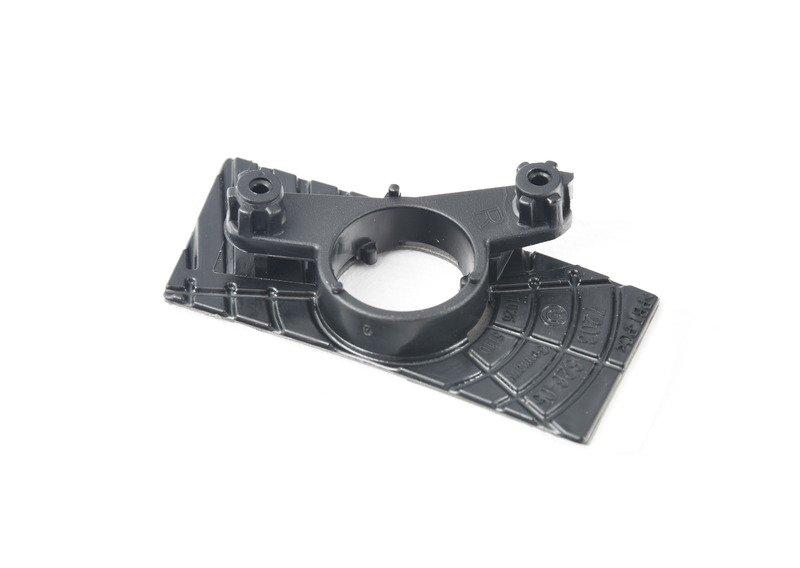 F01 кронштейн камеры в бампер П