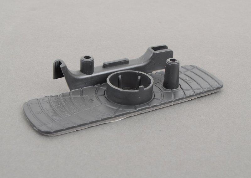 кронштейн камеры Л F10 в бампер