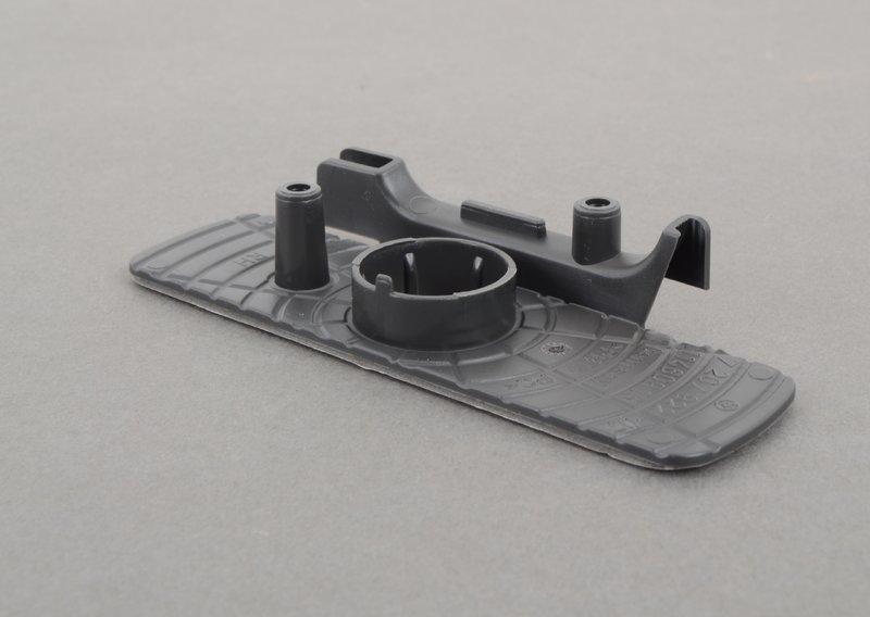 кронштейн камеры П F10 в бампер