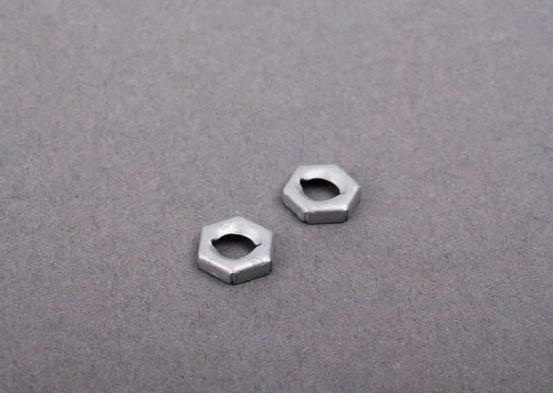 Передняя эмблема