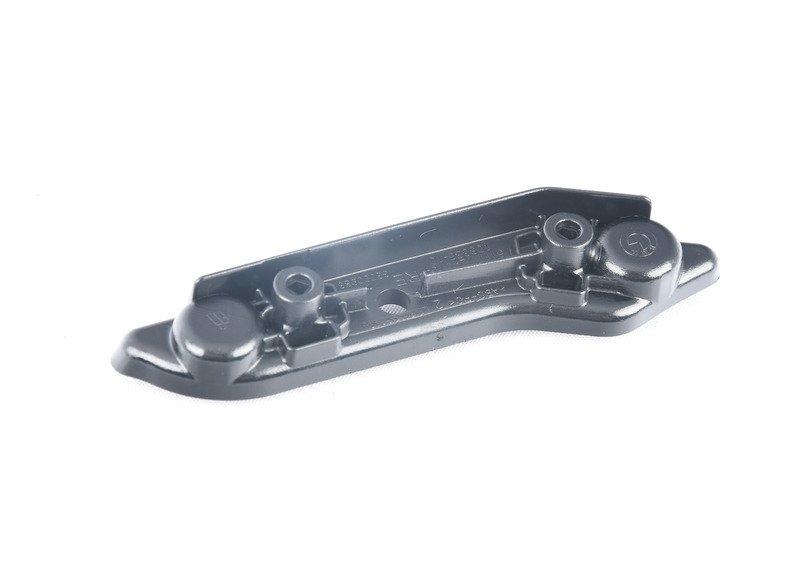 Направляющая бампера справа вверху