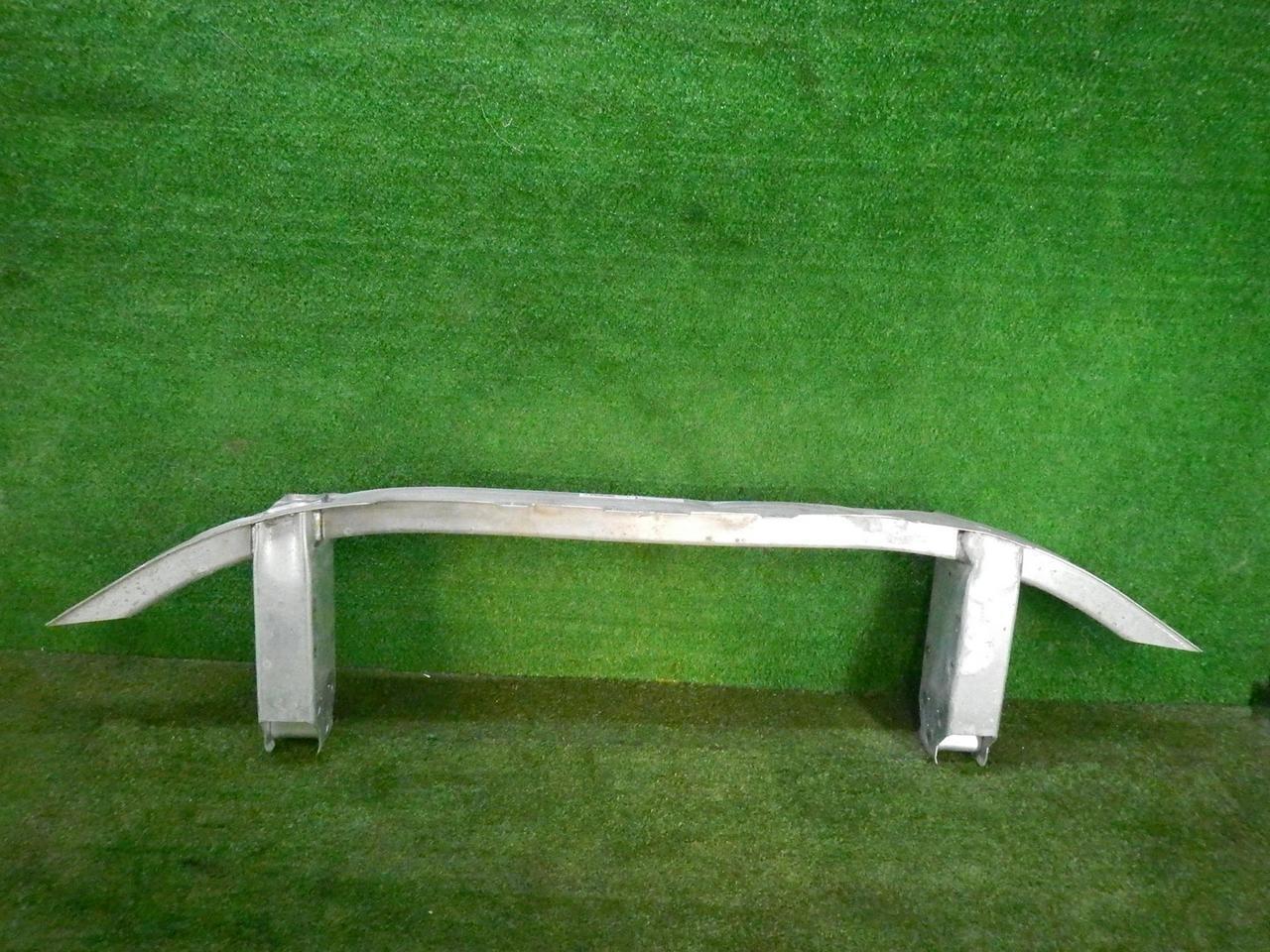 G32 GT Кронштейн бампера Пд