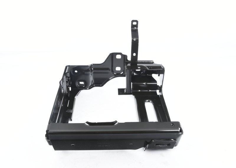 G05/G06/G07 рама правого дополнительного радиатора